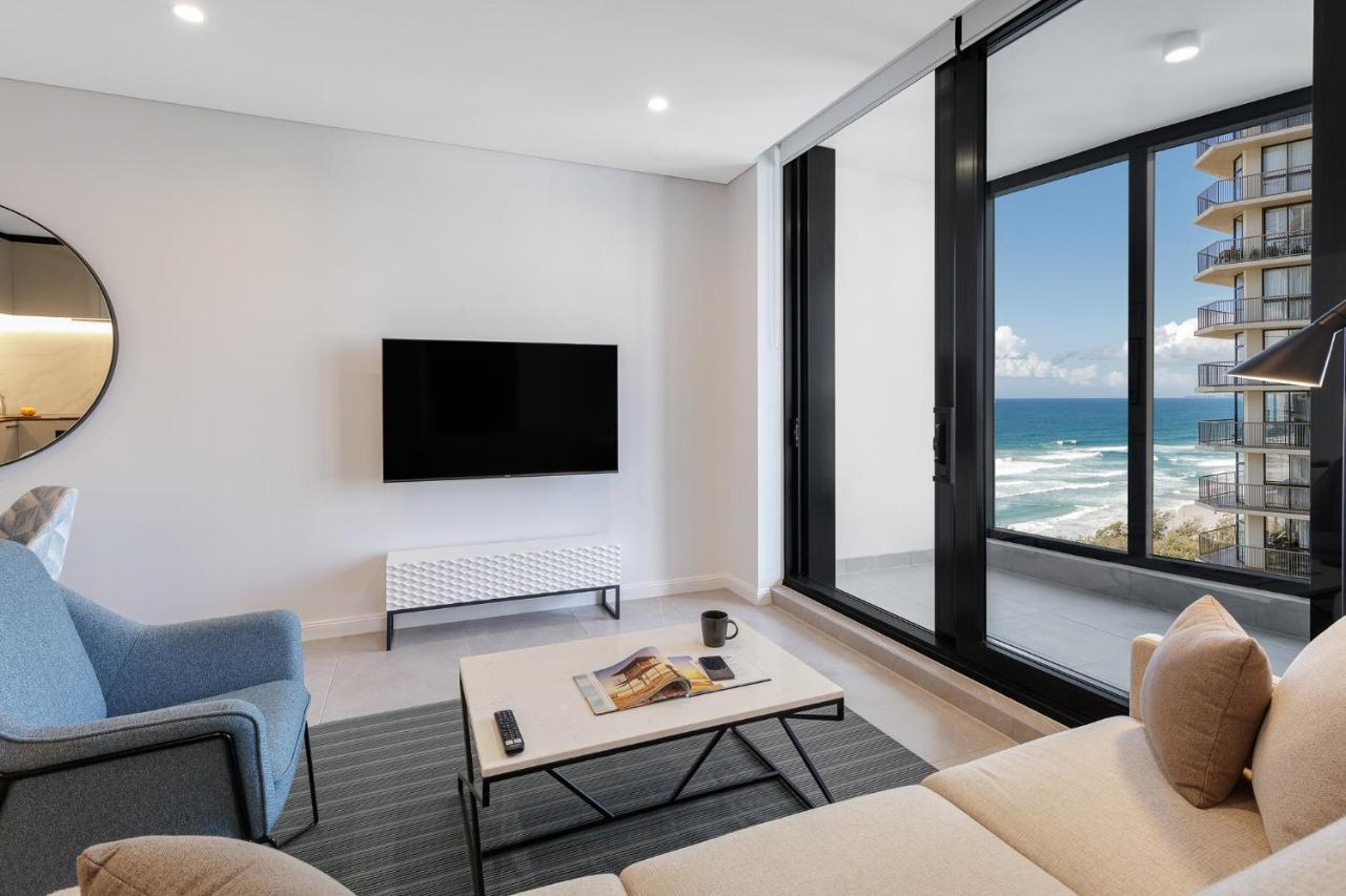 Meriton Suites Surfers Paradise Голд-Кост Екстер'єр фото A living room in a modern apartment in Perth, Australia.