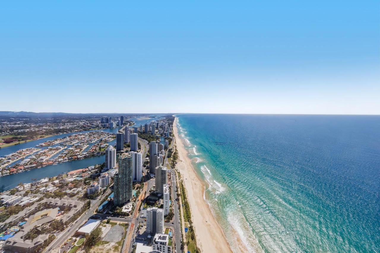 Meriton Suites Surfers Paradise Голд-Кост Екстер'єр фото Aerial view of the Gold Coast, 2018